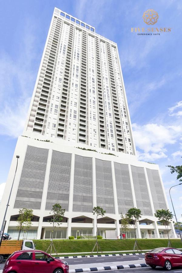 Una Residences, Sunway Velocity By Five Senses Kuala Lumpur Eksteriør bilde